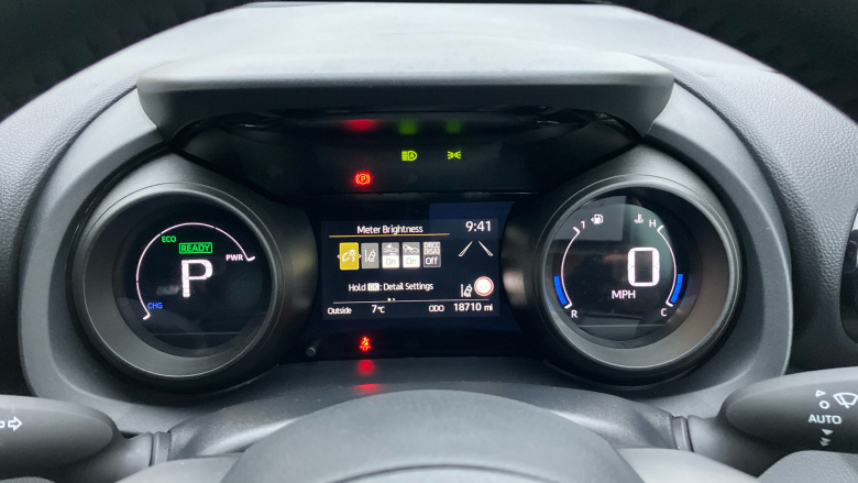 Toyota Yaris 1.5 Hybrid Design 5dr CVT Hybrid Hatchback